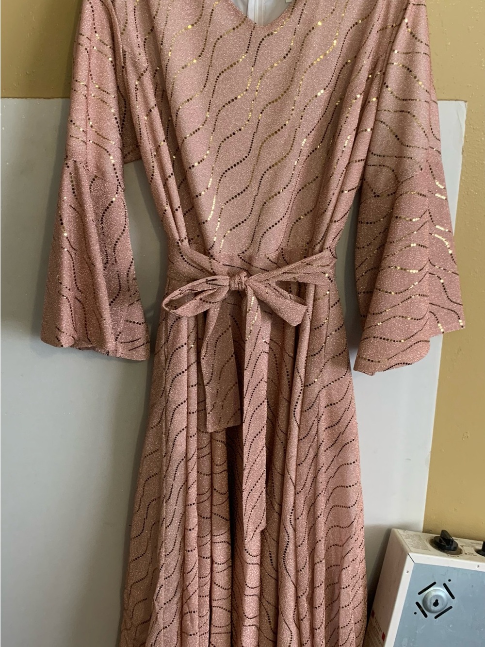 Rose Pink Metallic Wave Long-Sleeve Maxi Dress with Tie Waist